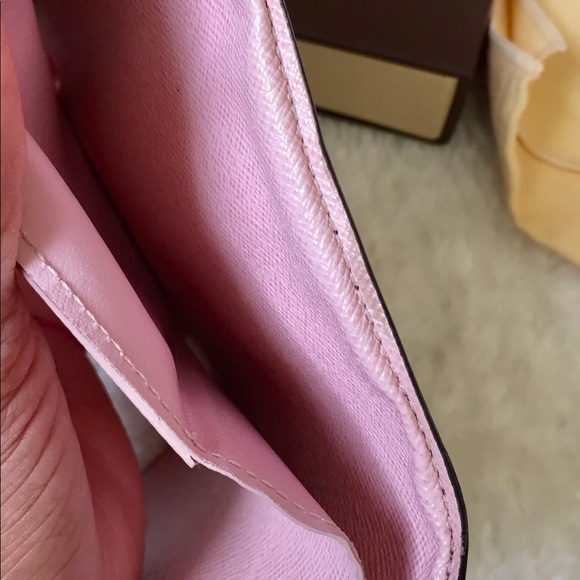 📌SOLD📌Louis Vuitton Victorine Wallet - Picture 12 of 16